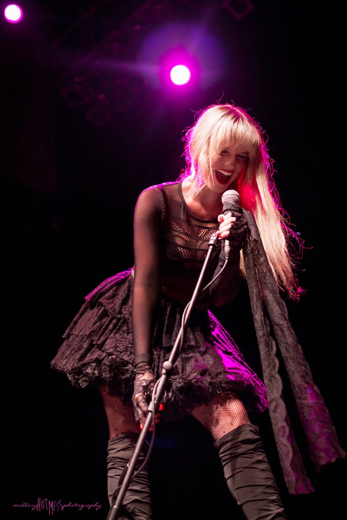 Jessica Rocks Out at The NorVa - WNOR FM99